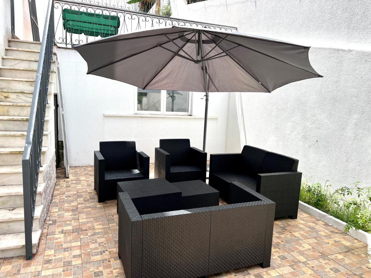 Oeiras Beach Private Room 9 - Double Bedroom With Shared Bathroom & Terrace אוייראס מראה חיצוני תמונה